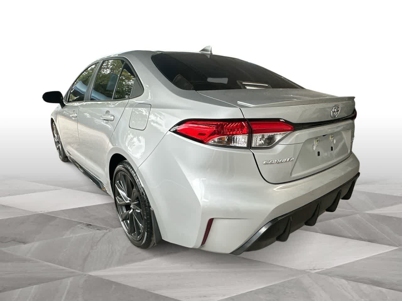 Used 2024 Toyota Corolla SE FWD image 6