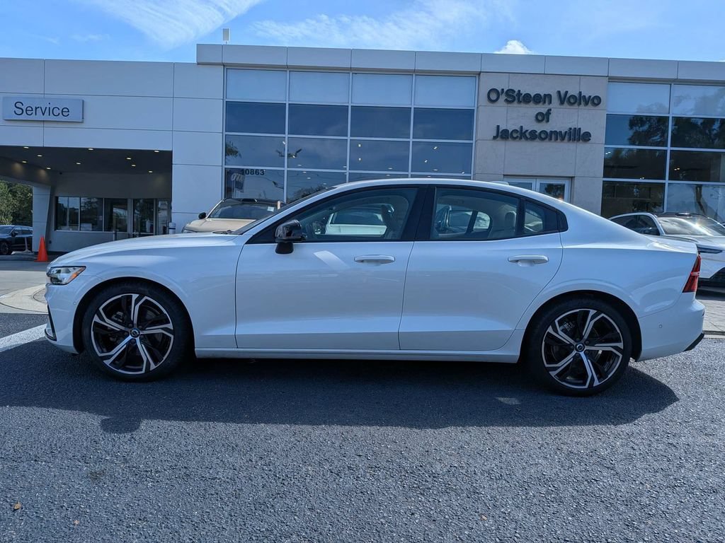 Certified 2024 Volvo S60 B5 Plus w/ Protection Package FWD image 3