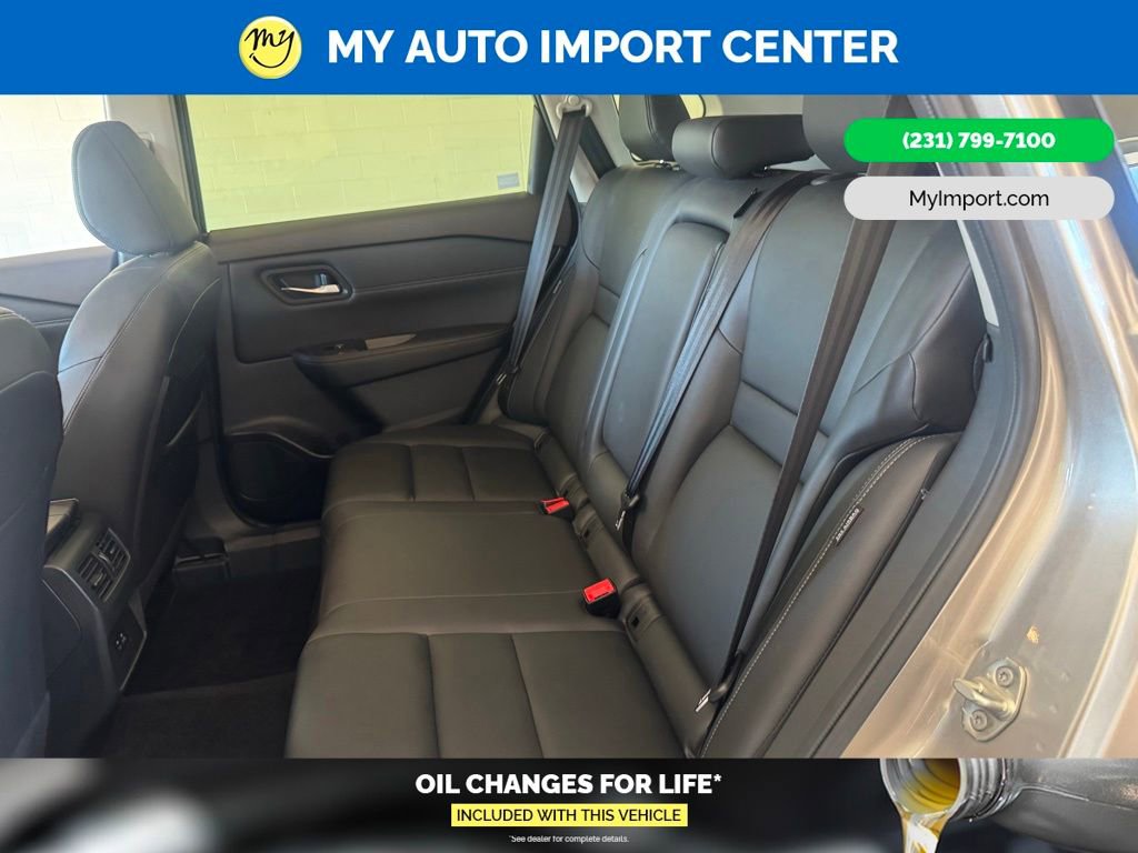 Used 2023 Nissan Rogue SL AWD/4WD image 25