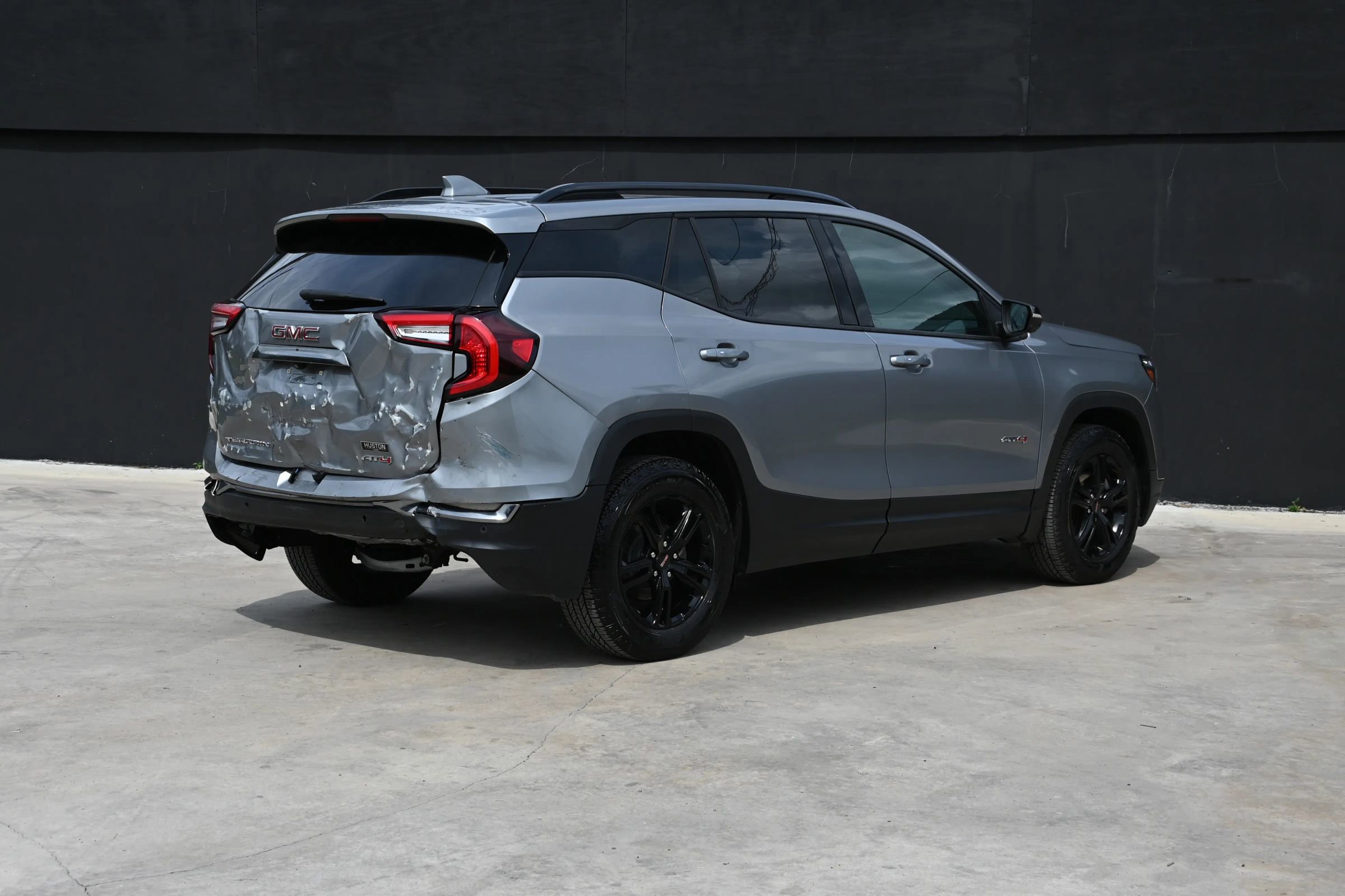 Used 2024 GMC Terrain AT4 w/ Tech Package AWD/4WD image 6