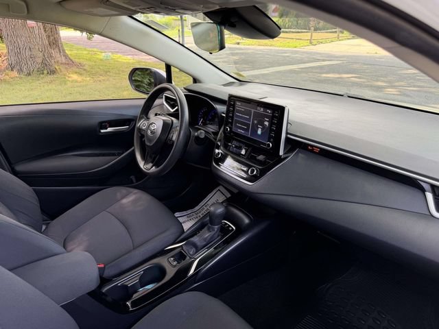 Used 2021 Toyota Corolla LE FWD image 12