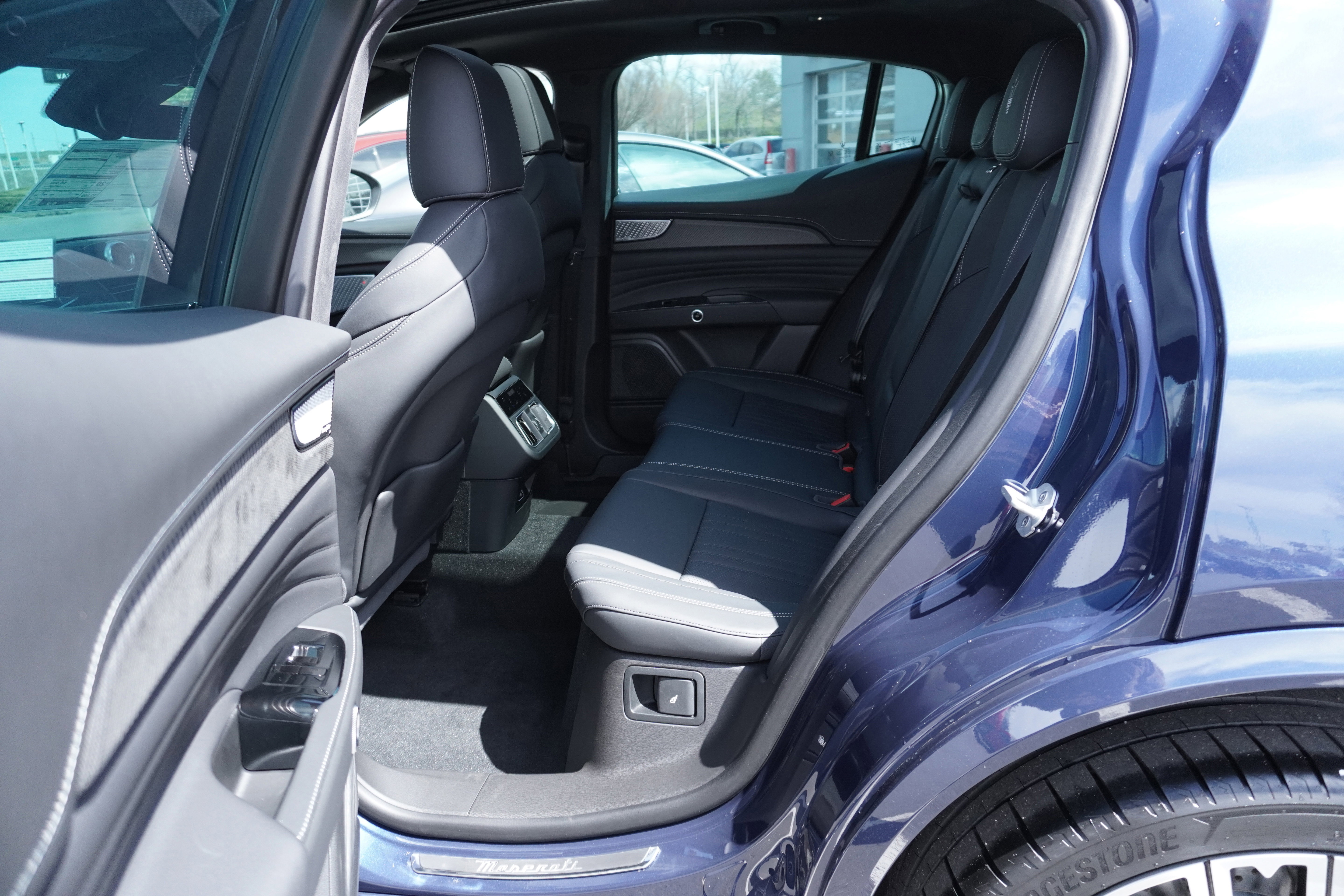 New 2025 Maserati Grecale Trofeo image 36