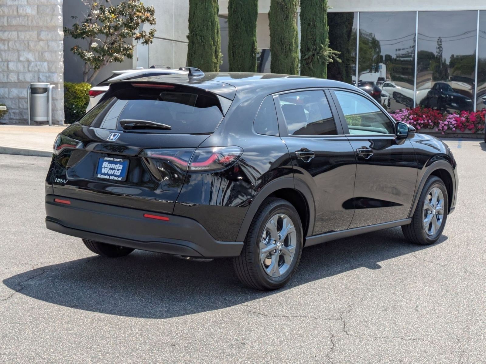 New 2026 Honda HR-V LX image 4