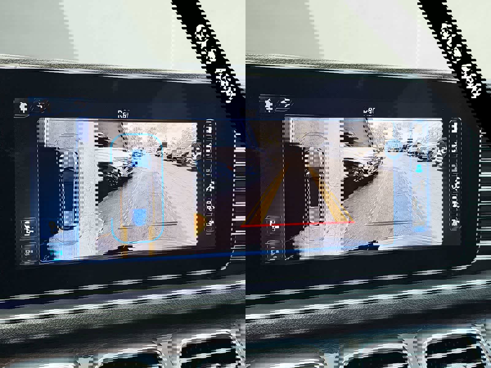 Used 2024 Mercedes-Benz GLS 450 4MATIC image 26