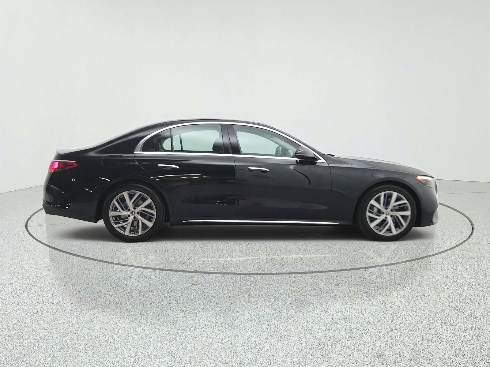 Certified 2026 Mercedes-Benz E 350 Sedan image 4