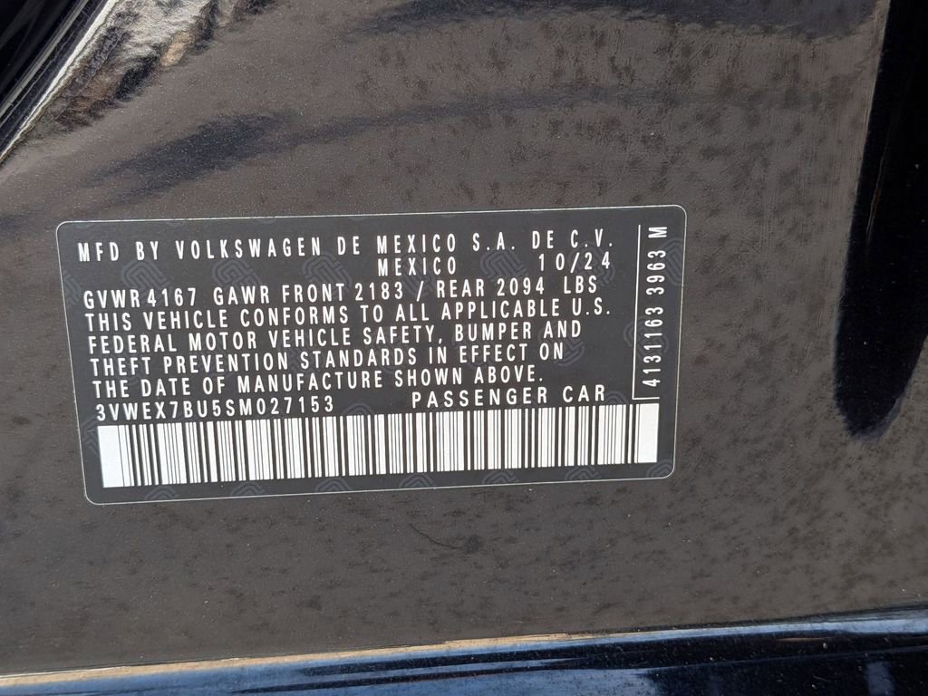 Used 2025 Volkswagen Jetta SE image 36