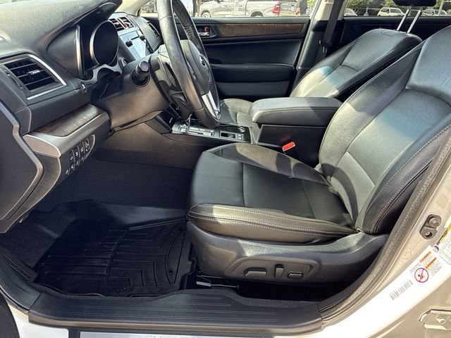 Used 2016 Subaru Outback 3.6R Limited AWD/4WD image 18