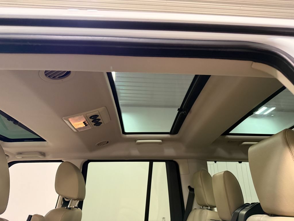 Used 2016 Land Rover LR4 HSE AWD/4WD image 50