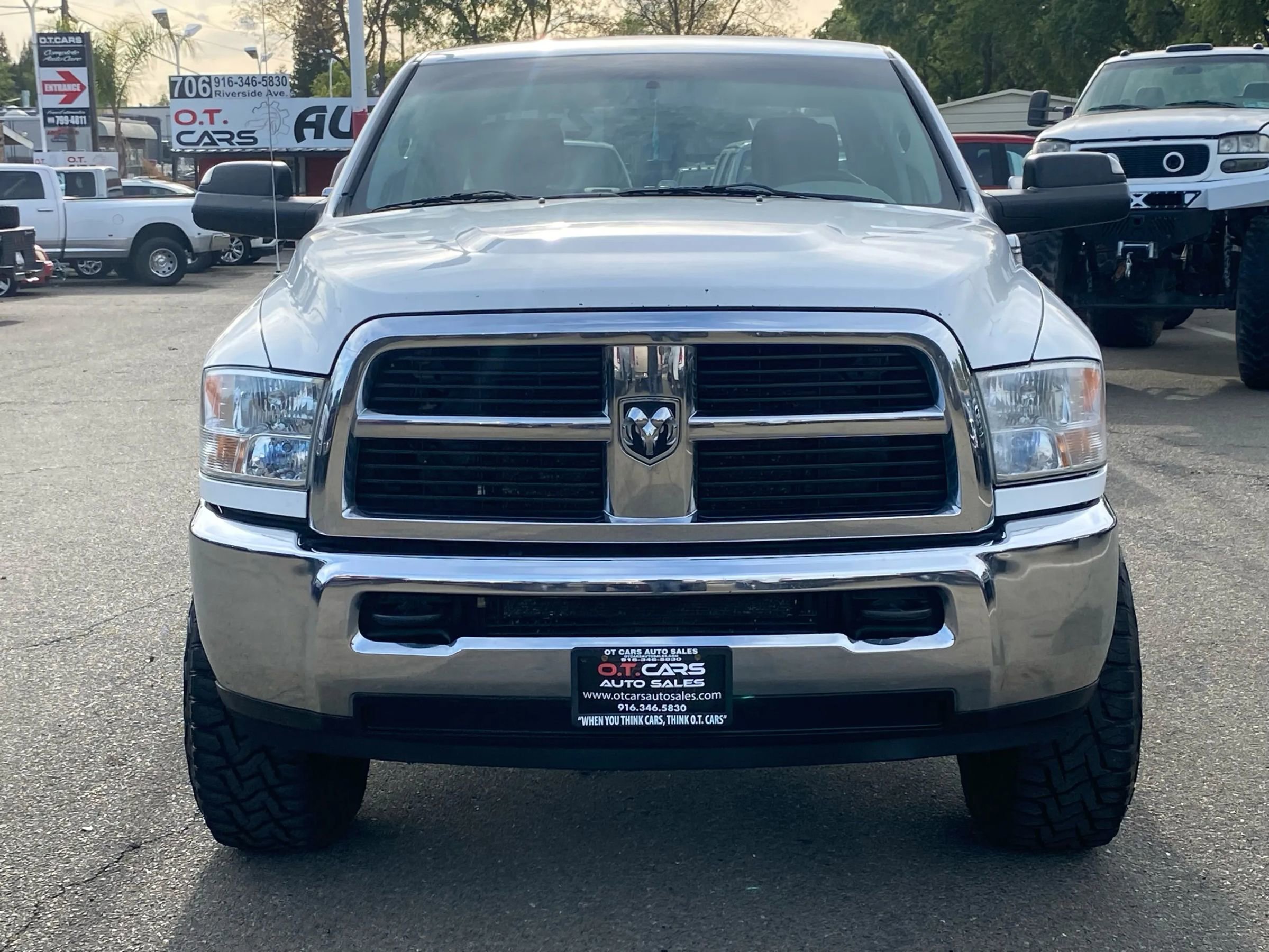 Used 2012 RAM 2500 ST w/ Chrome Appearance Group image 8