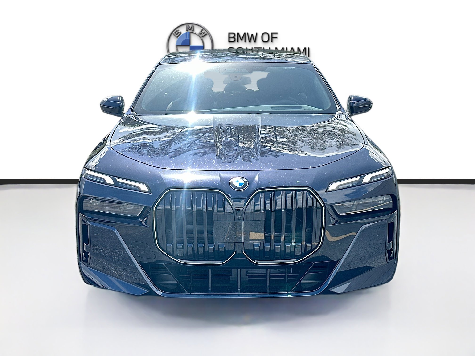New 2025 BMW 760i xDrive image 2