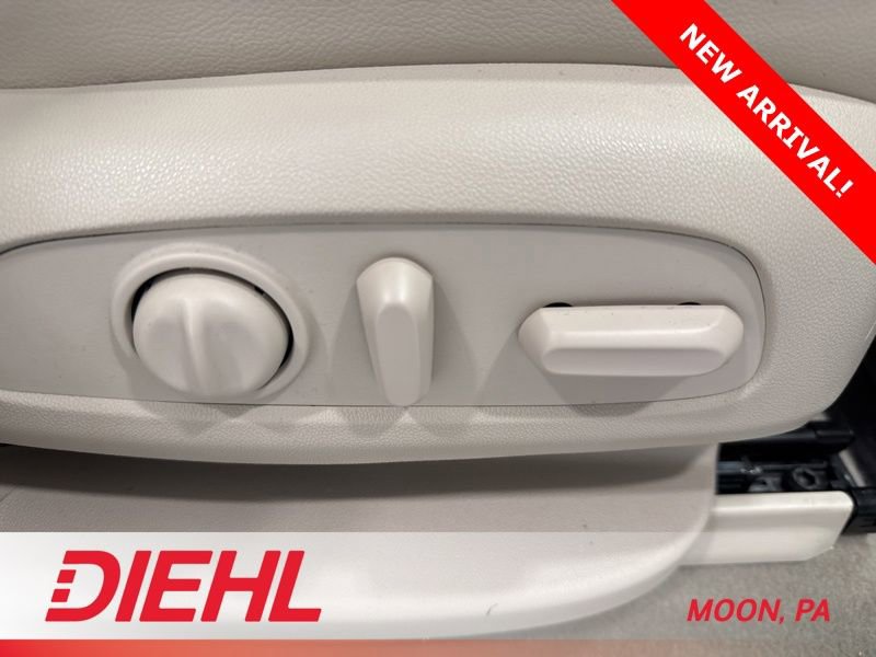 Used 2022 GMC Acadia Denali w/ Denali Ultimate Package AWD/4WD image 12