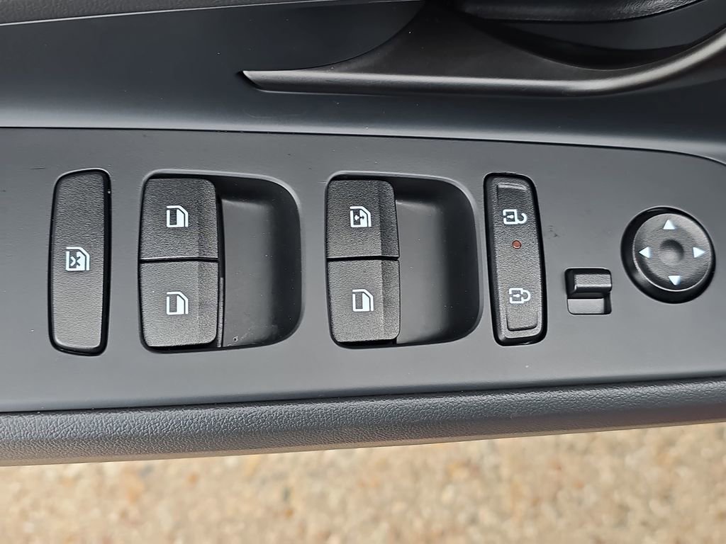 Certified 2026 Hyundai Elantra Sport FWD image 25