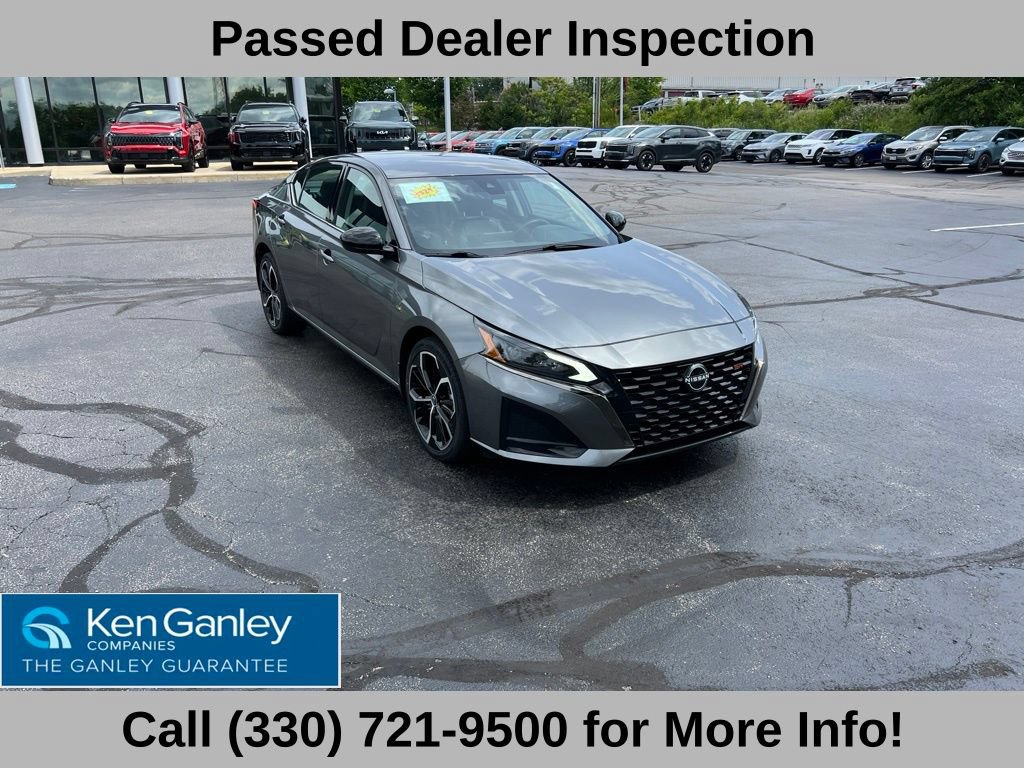 Used 2023 Nissan Altima 2.5 SR AWD/4WD image 6