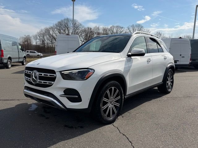 Used 2024 Mercedes-Benz GLE 350 4MATIC image 3