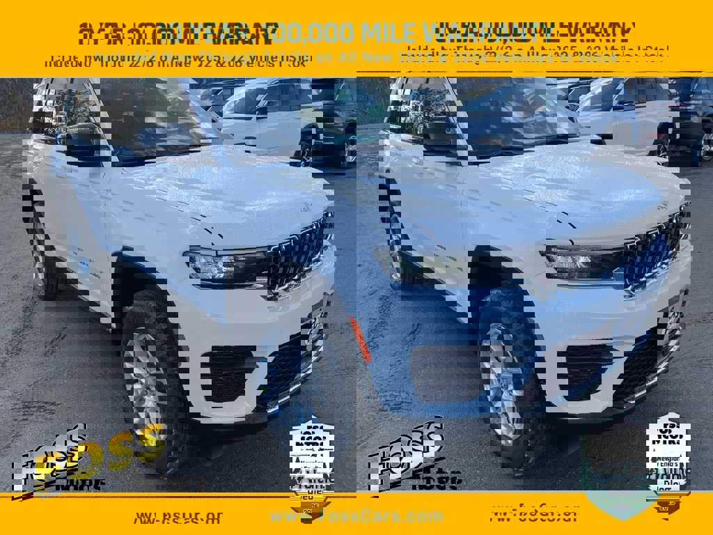 New 2025 Jeep Grand Cherokee Laredo X