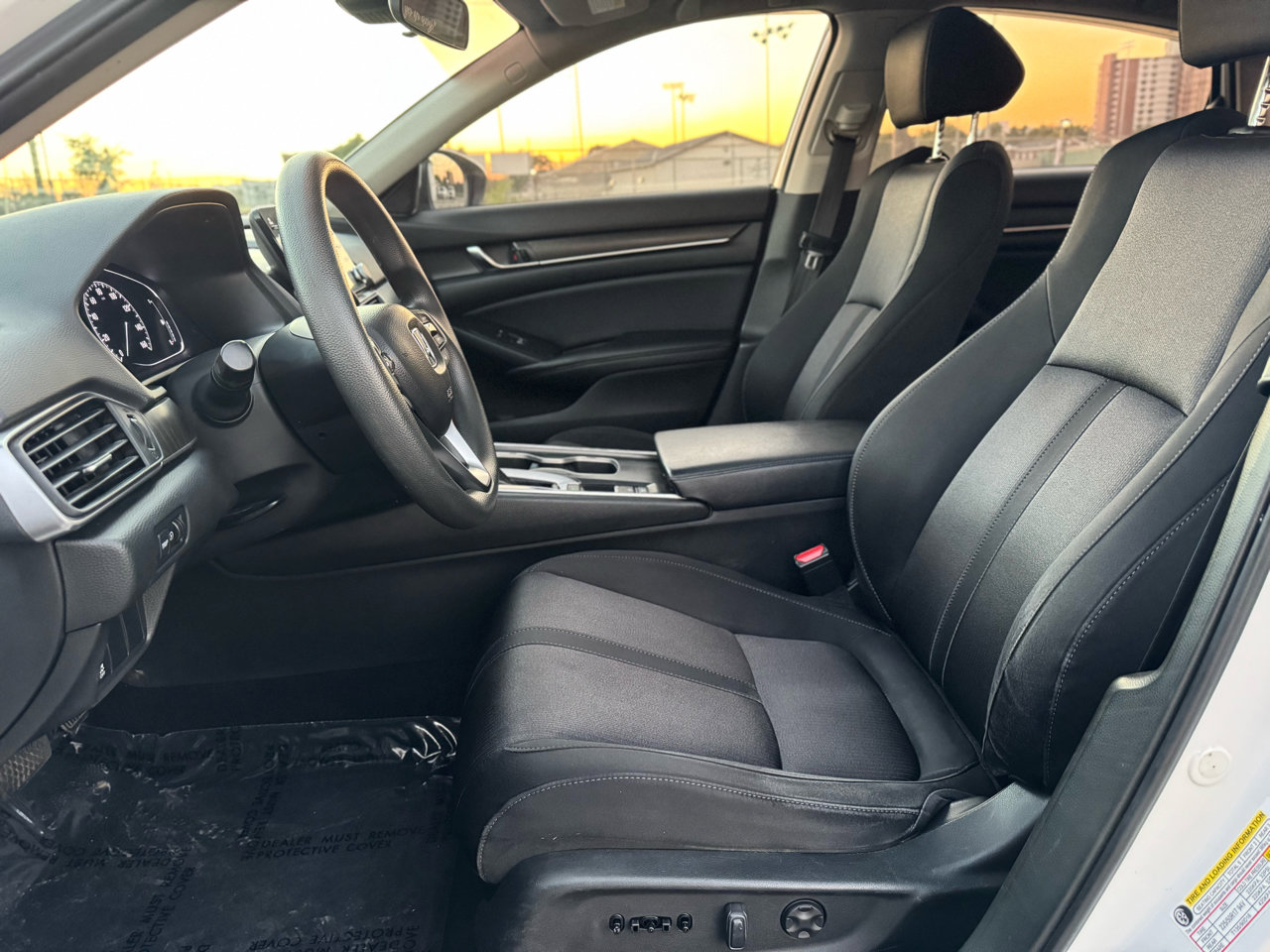 Used 2018 Honda Accord EX image 12