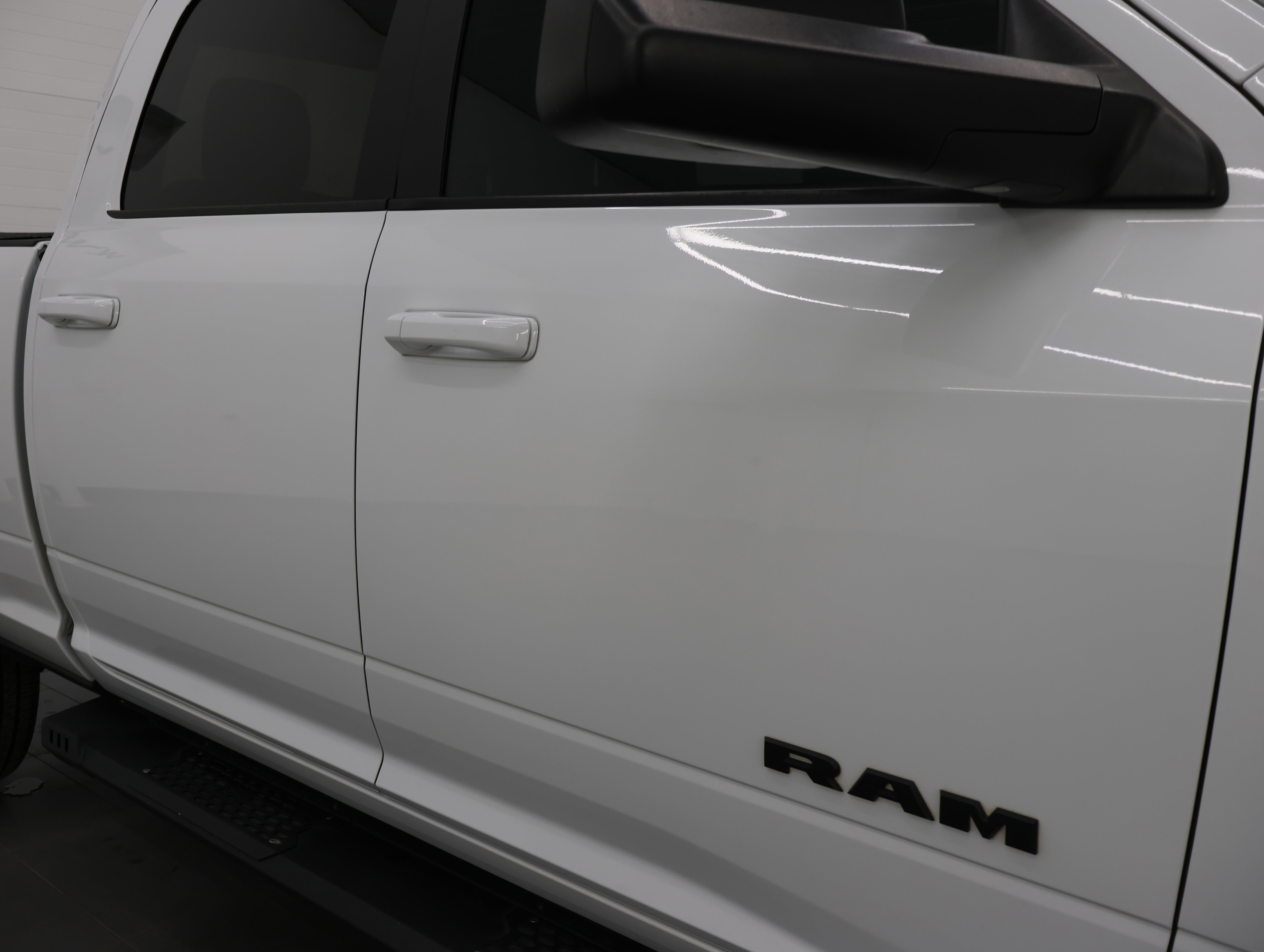 Used 2022 RAM 2500 Big Horn w/ Night Edition AWD/4WD image 25