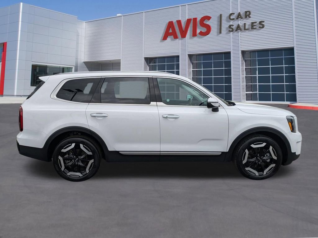 Used 2025 Kia Telluride S image 5