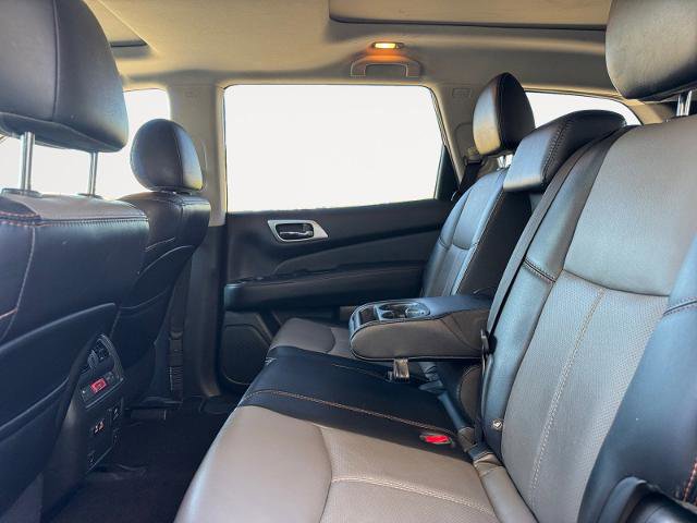 Used 2020 Nissan Pathfinder SL image 13