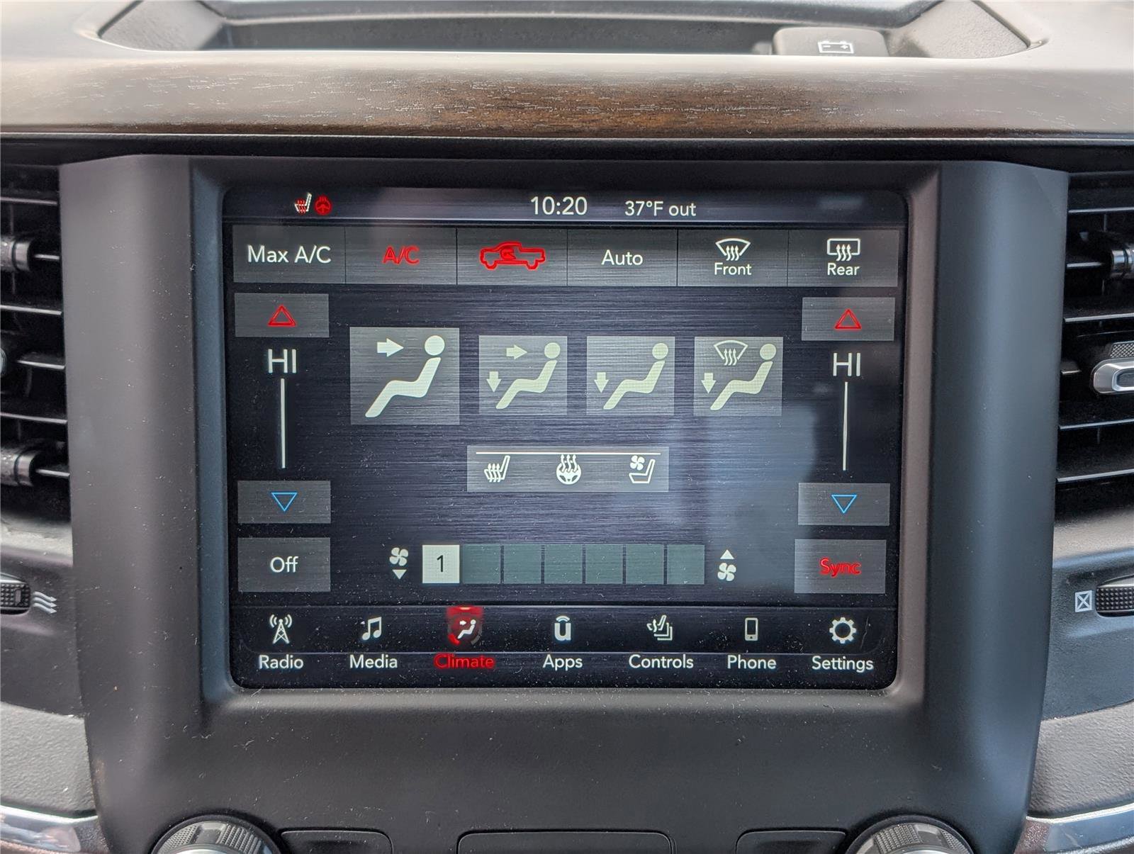 Used 2021 RAM 1500 Laramie image 31