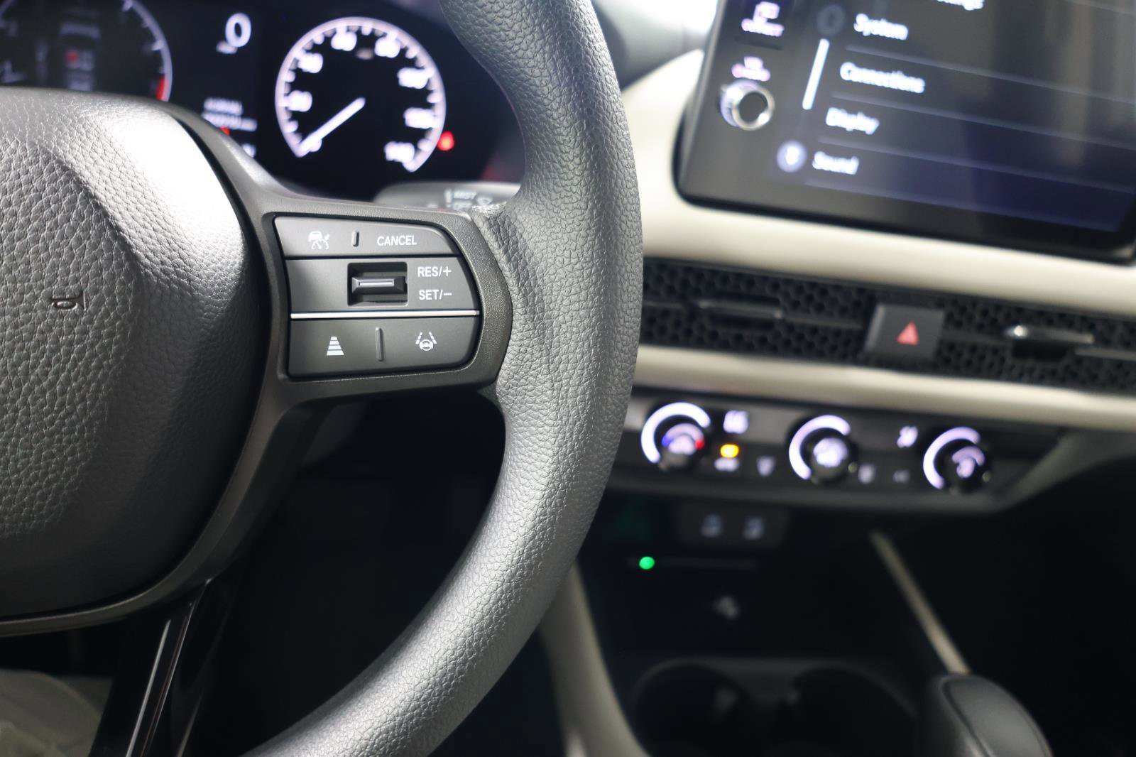 New 2027 Honda HR-V LX image 18