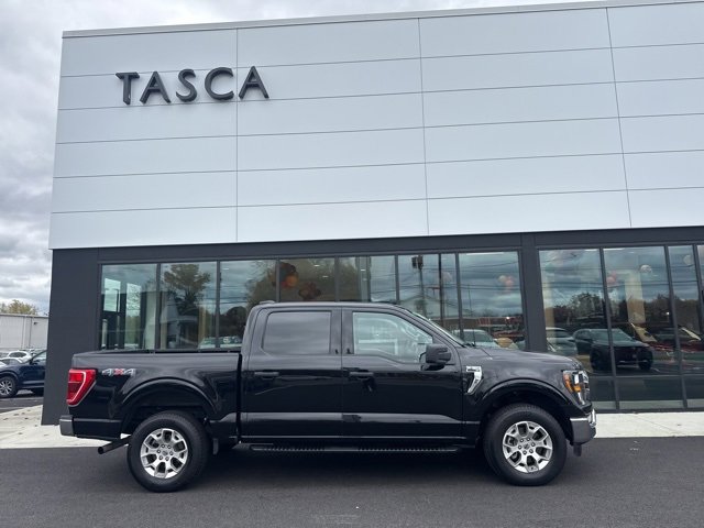 Used 2023 Ford F150 XLT w/ Equipment Group 301A Mid image 2