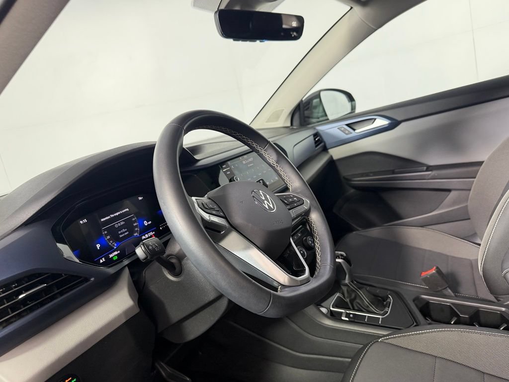 Used 2023 Volkswagen Taos SE FWD image 18