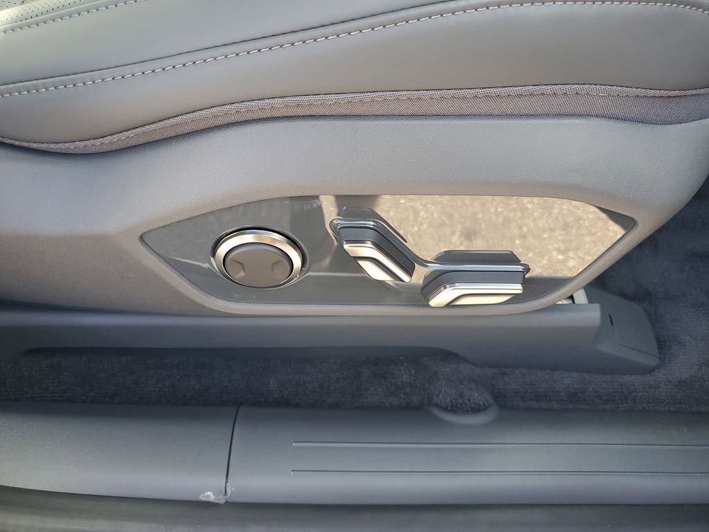 New 2026 Kia EV9 Light RWD image 13