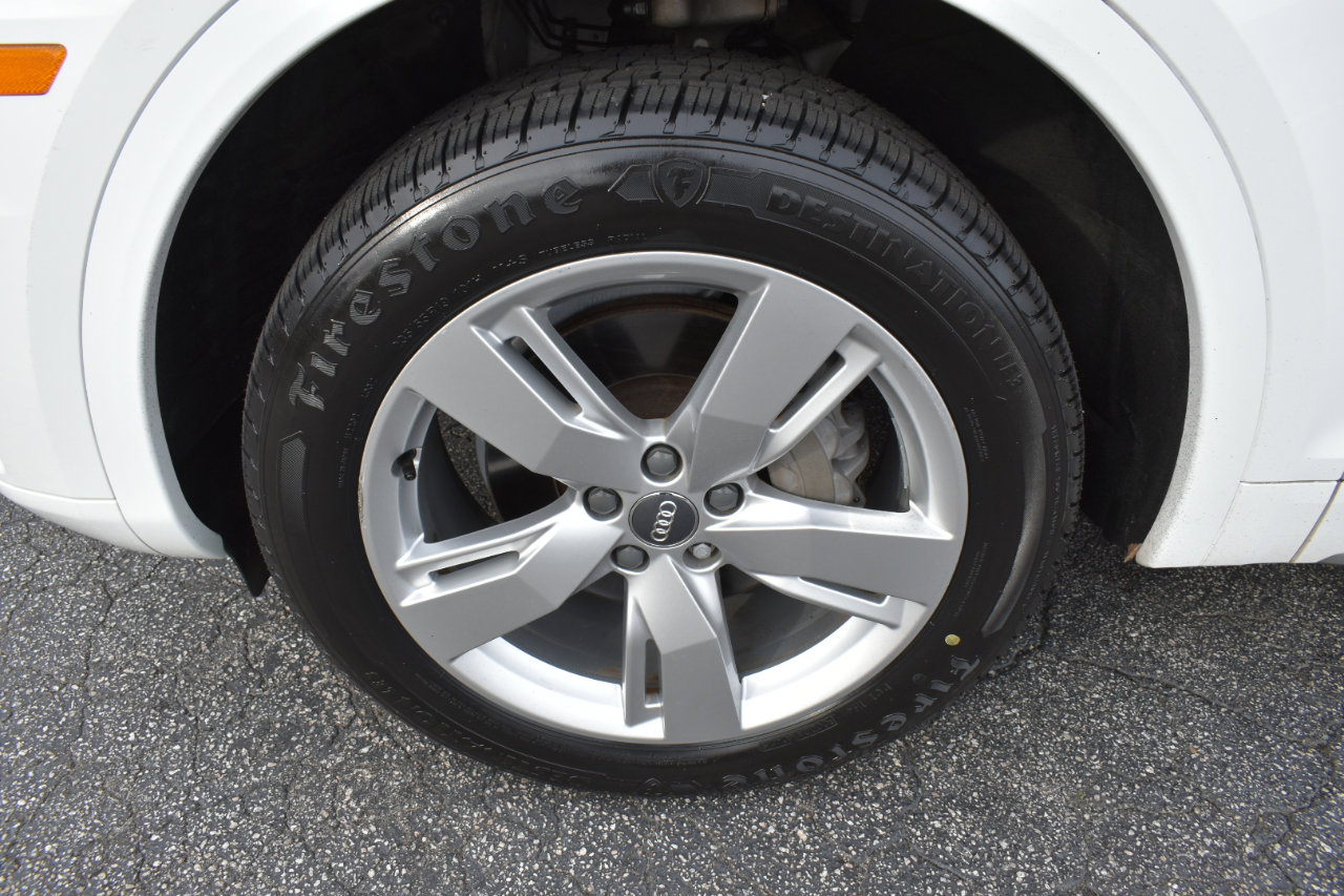 Used 2018 Audi Q5 2.0T Premium Plus w/ Premium Plus Package image 32