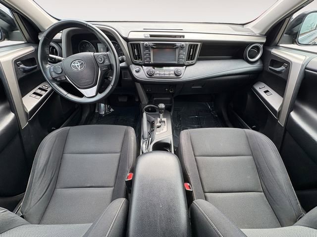 Used 2018 Toyota RAV4 XLE image 10