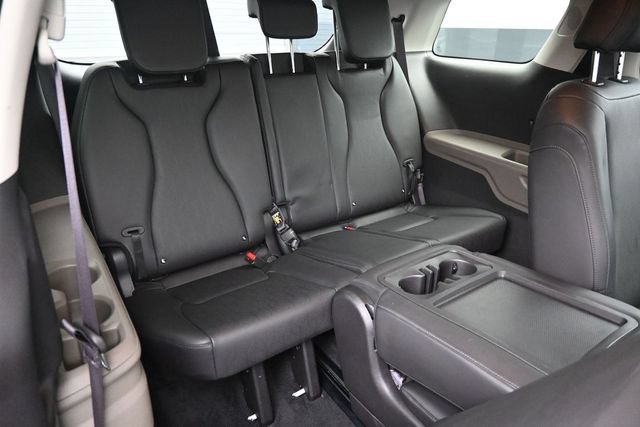 Used 2026 Kia Carnival FWD image 20