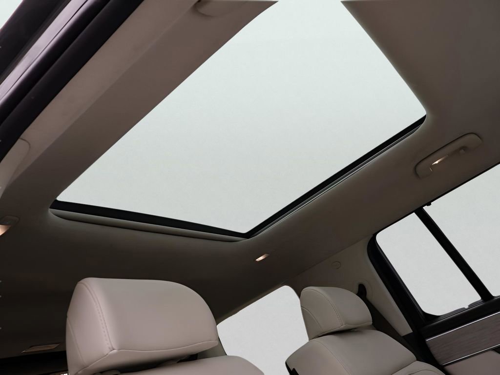 Used 2025 Hyundai Santa Fe Calligraphy AWD/4WD image 15