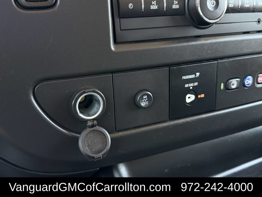 Used 2025 GMC Savana 3500 LT w/ LT Preferred Equipment Group RWD image 23