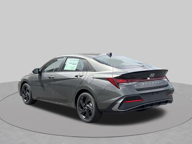 New 2026 Hyundai Elantra SEL Sport Premium FWD image 22