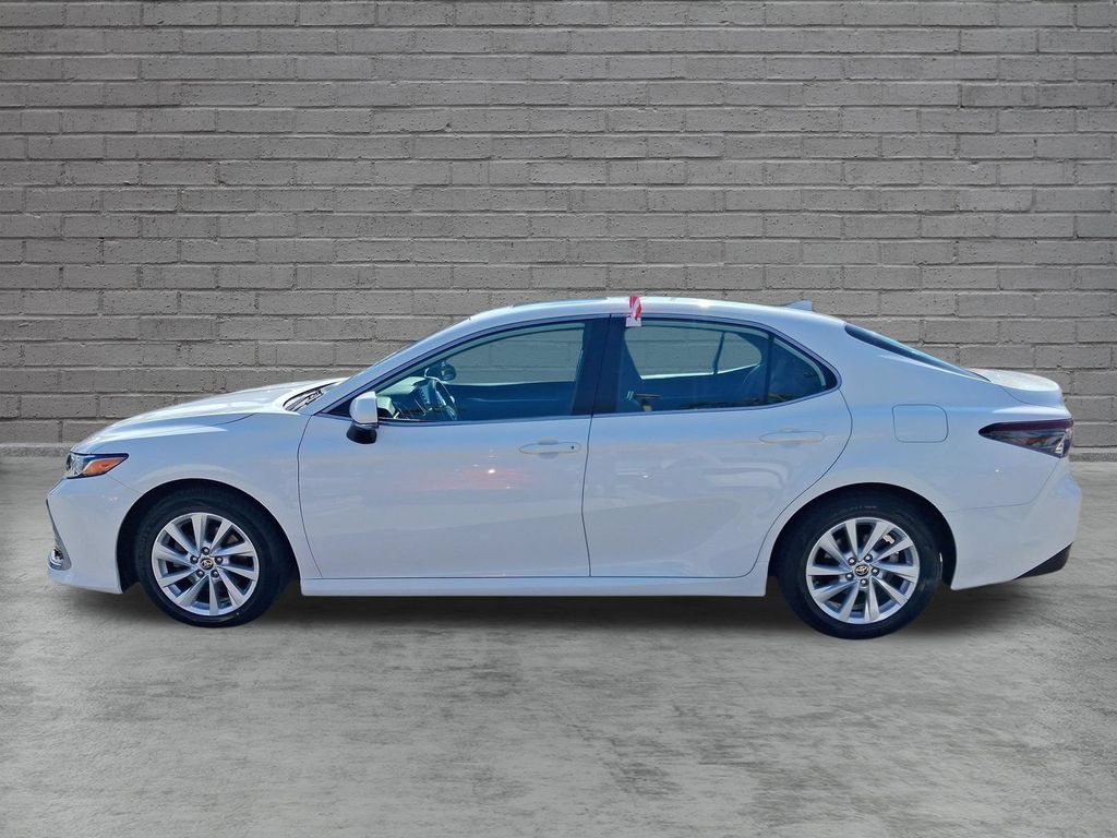 Used 2023 Toyota Camry LE w/ Convenience Package FWD image 4