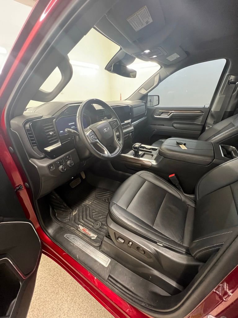 Used 2023 Chevrolet Silverado 1500 RST image 6