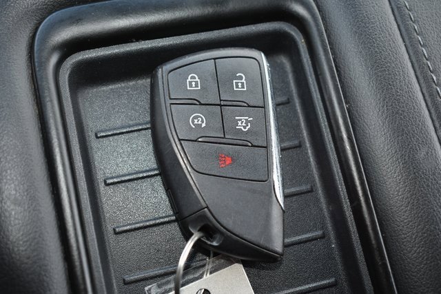 Used 2021 GMC Yukon XL SLE image 29