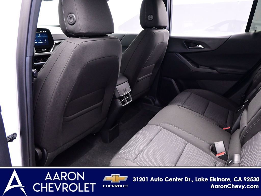 New 2026 Chevrolet Equinox LT w/ Safety and Technology Package AWD/4WD image 13