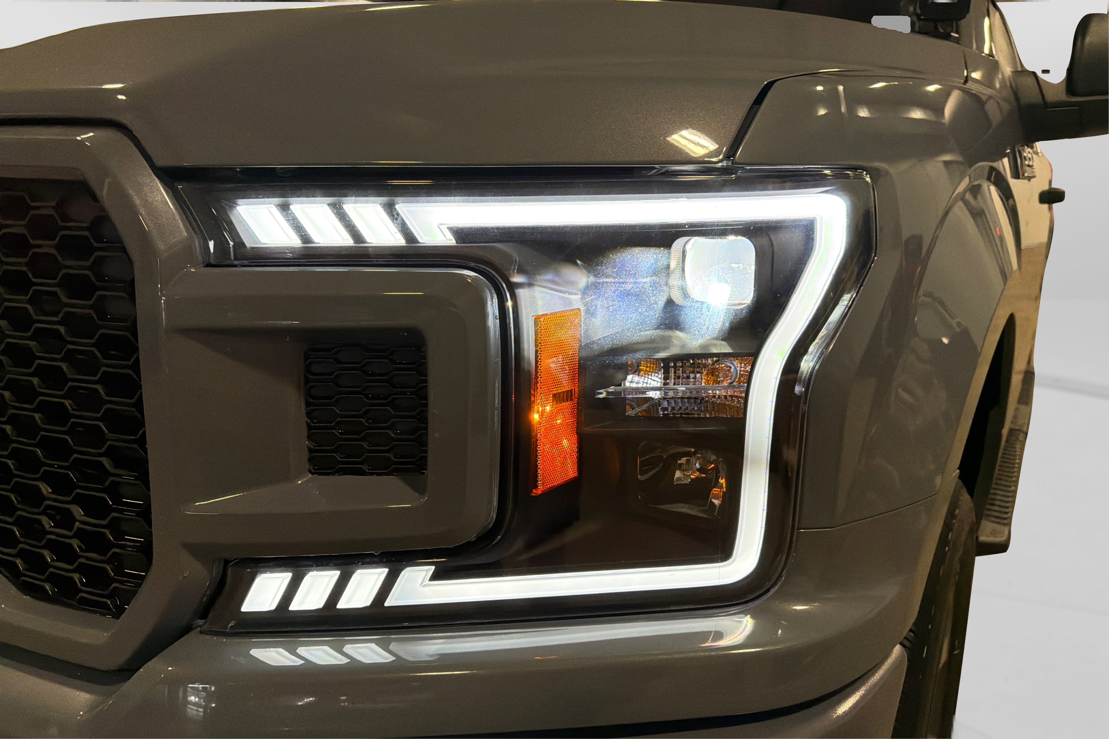 Used 2019 Ford F150 XL w/ Equipment Group 101A Mid AWD/4WD image 13