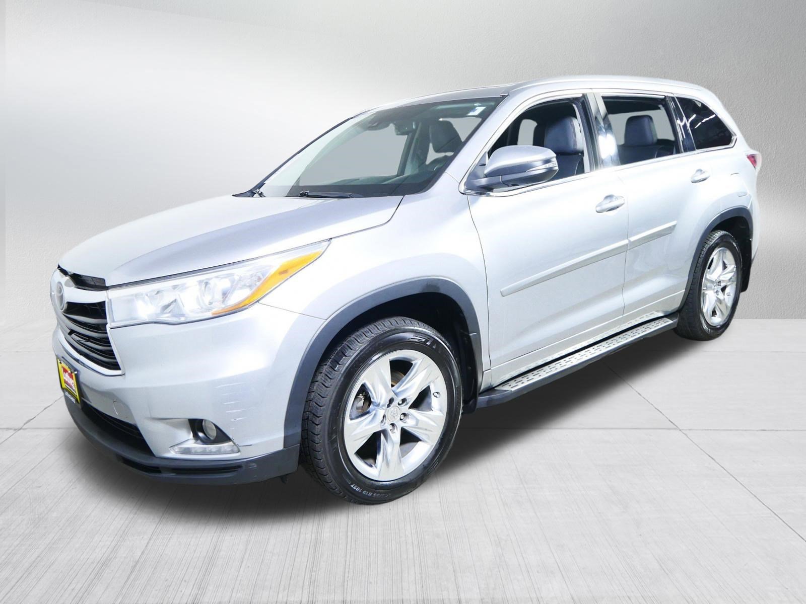 Used 2015 Toyota Highlander Limited Platinum AWD/4WD image 3