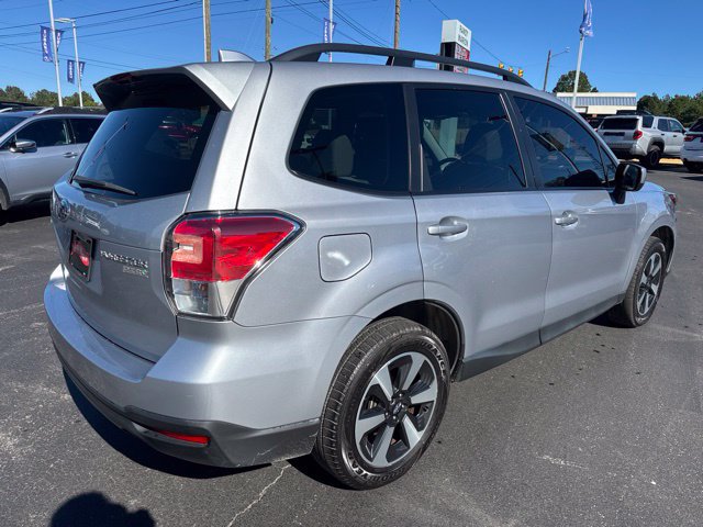 Used 2017 Subaru Forester 2.5i Premium w/ All-Weather Package AWD/4WD image 5