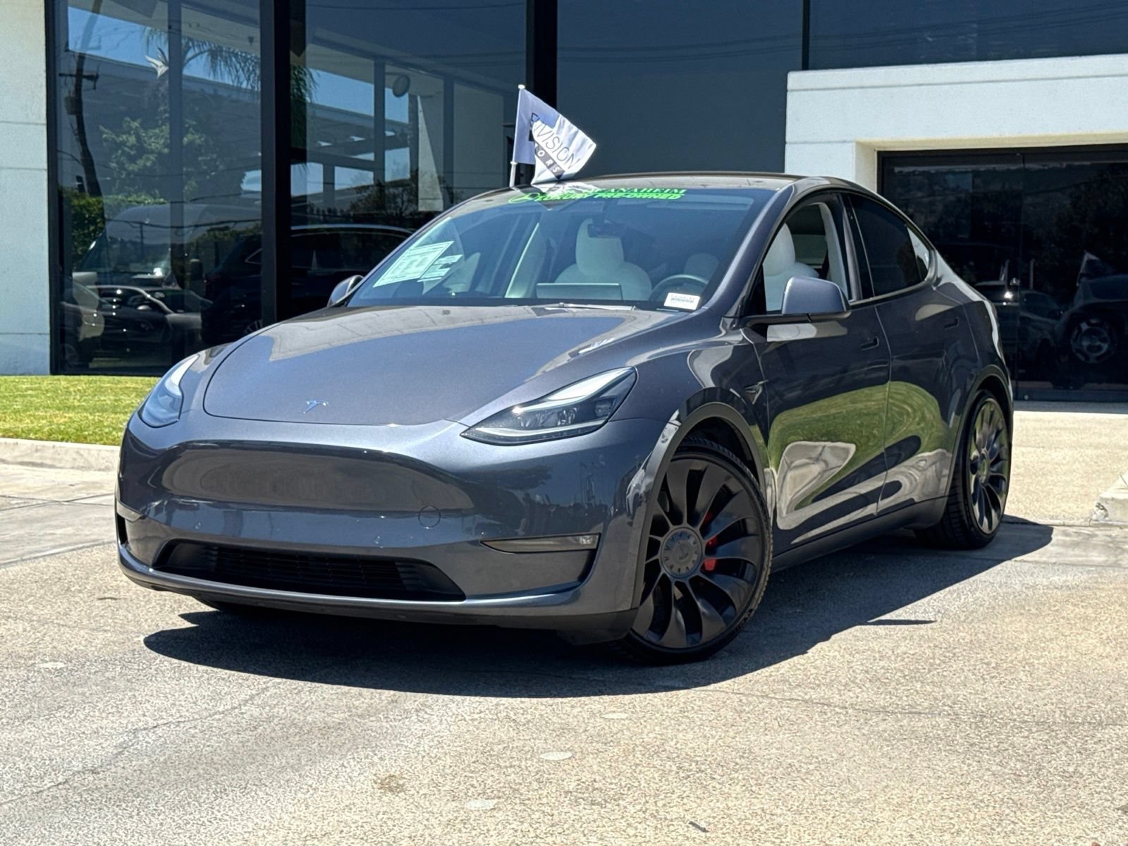 Used 2022 Tesla Model Y Performance AWD/4WD image 2