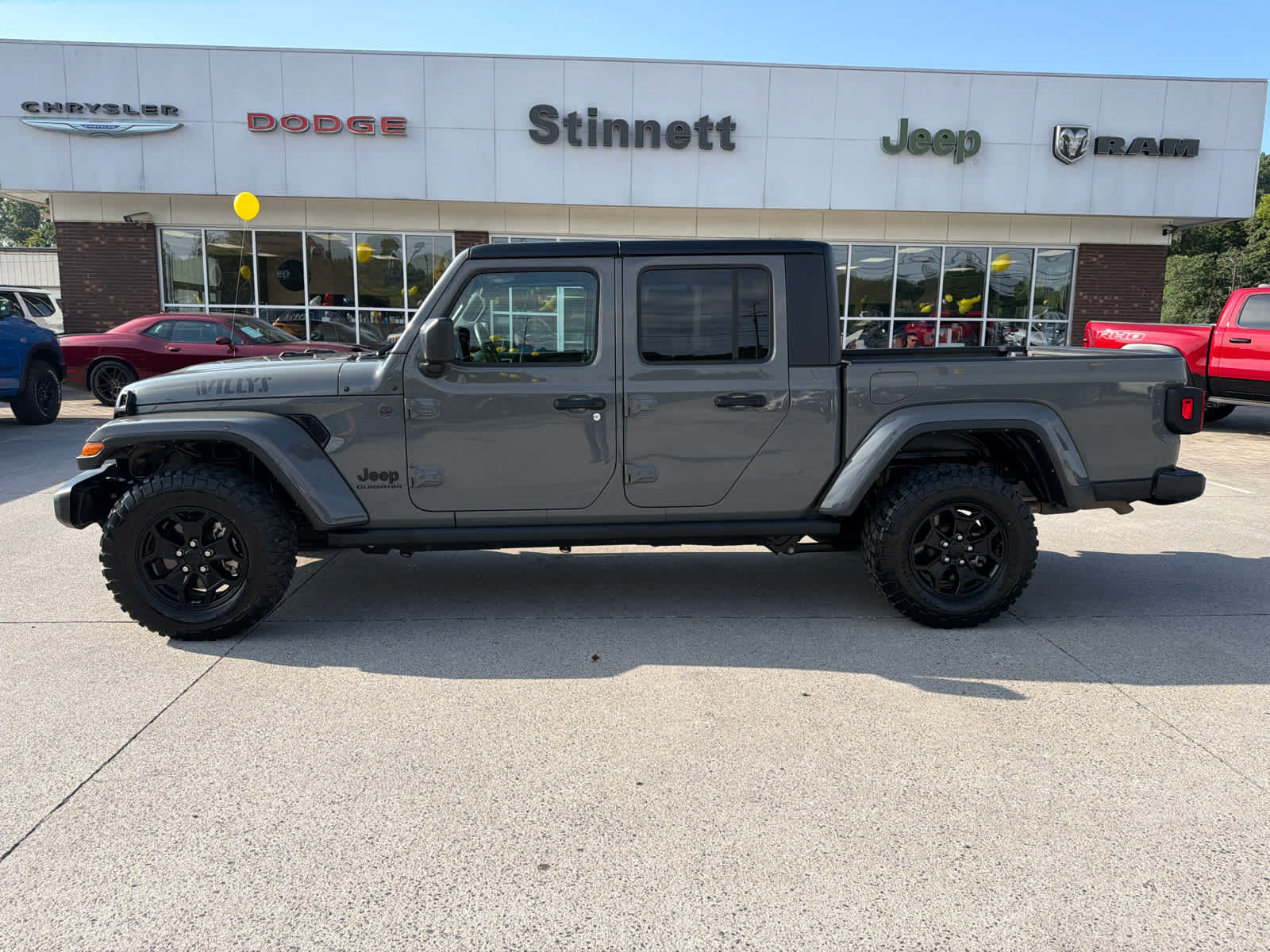 Used 2022 Jeep Gladiator Sport AWD/4WD image 5