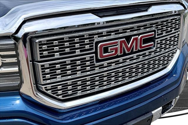 Used 2017 GMC Sierra 1500 Denali AWD/4WD image 32