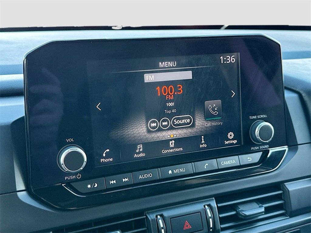 Used 2024 Nissan Pathfinder S image 14