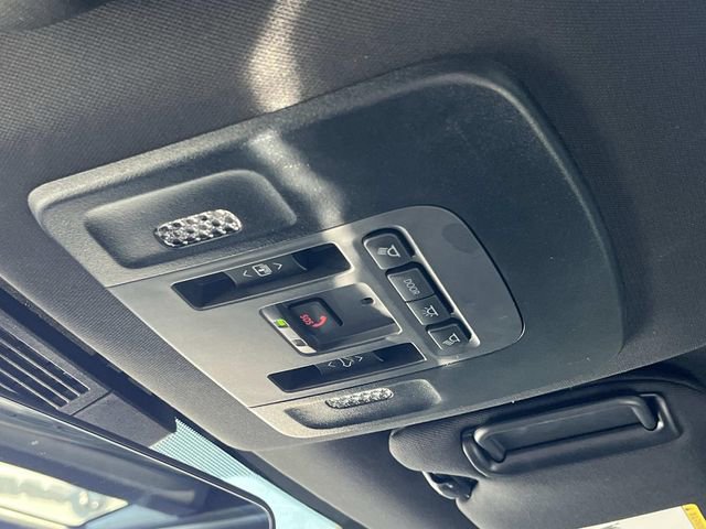 Used 2025 Toyota Camry XSE FWD image 32