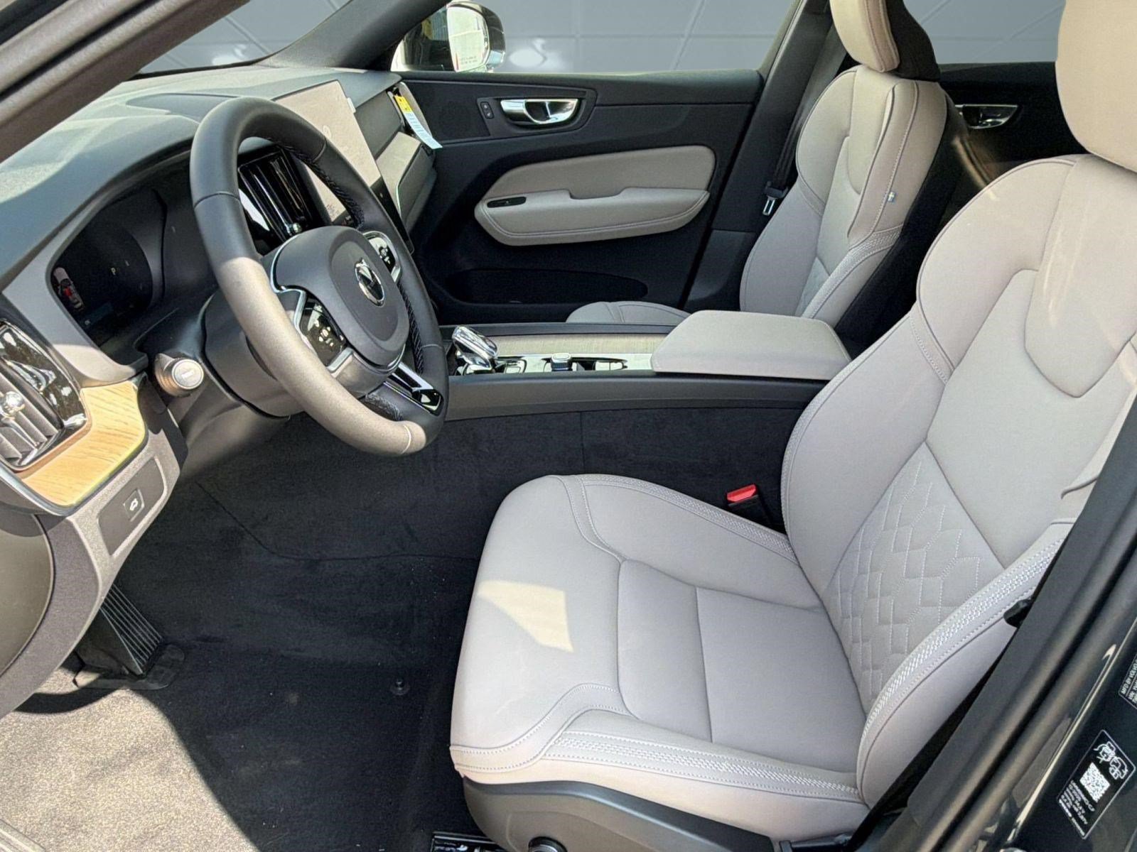 New 2026 Volvo XC60 B5 Plus w/ Climate Package AWD/4WD image 5