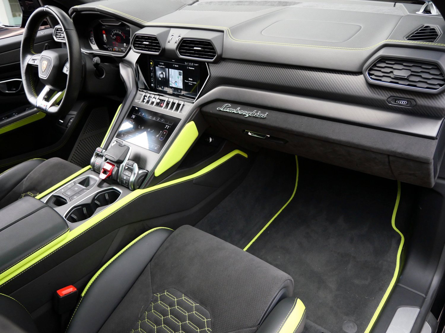 Used 2022 Lamborghini Urus image 27