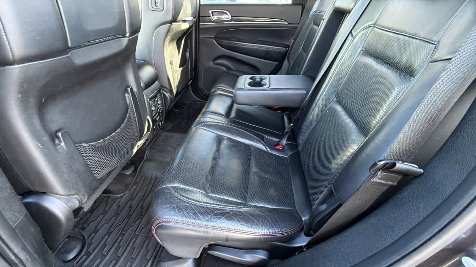 Used 2017 Jeep Grand Cherokee Trailhawk w/ Trailhawk Luxury Group image 24