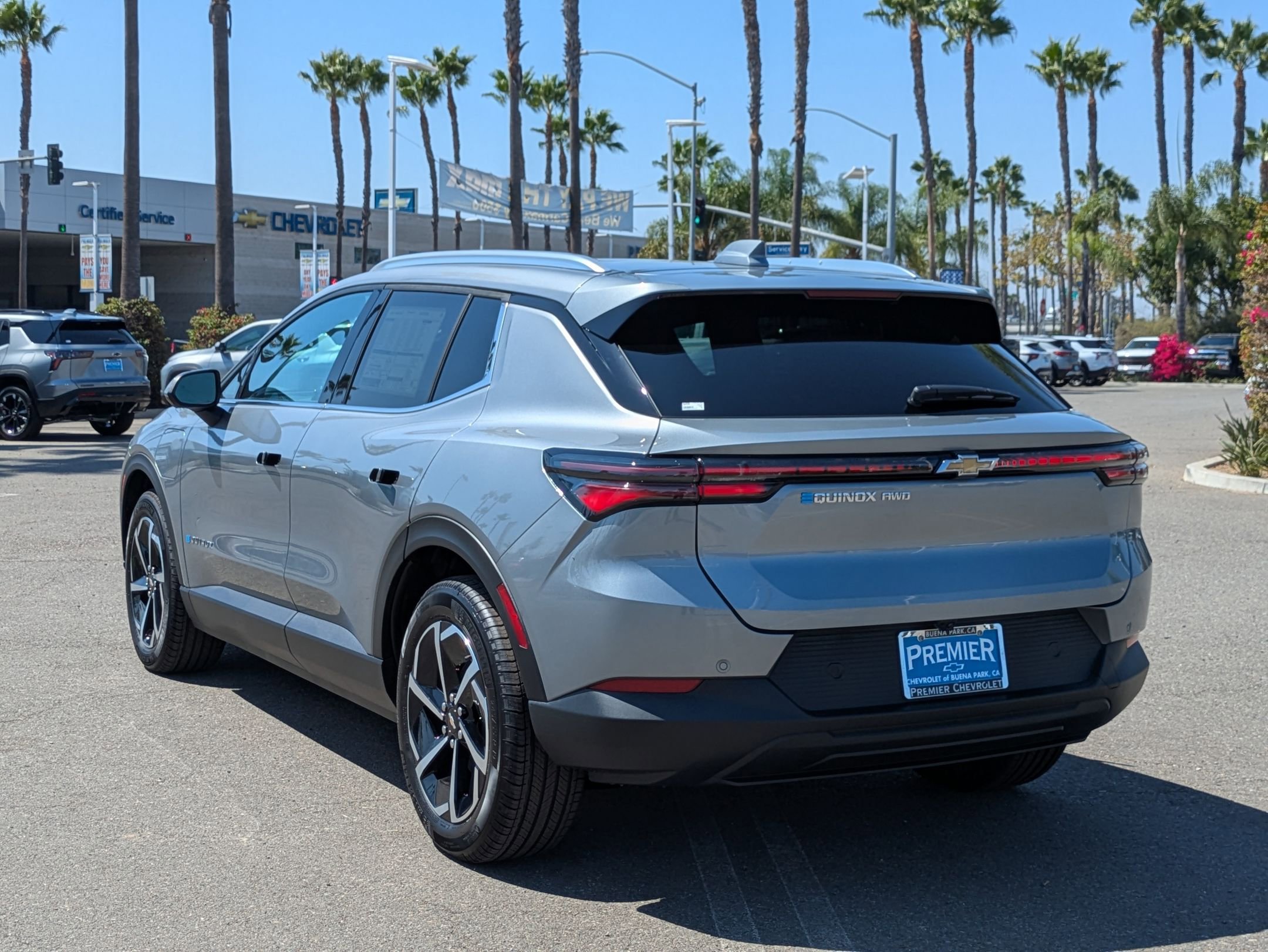Used 2026 Chevrolet Equinox EV LT image 3